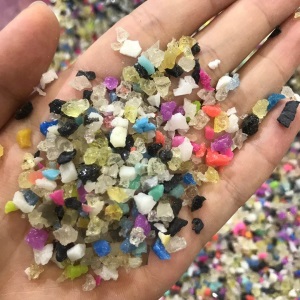 EPDM颗粒球场打底花颗粒塑胶跑道底层颗粒底层花橡胶省胶水比重轻
