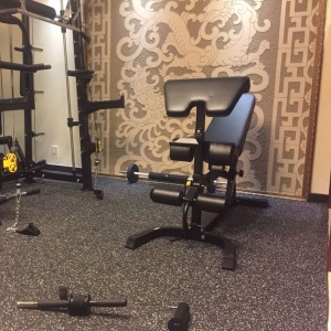 动联无界家用健身房橡胶地垫室内环保力量区减震缓冲垫子健身运动地板地胶配卡扣和工具
