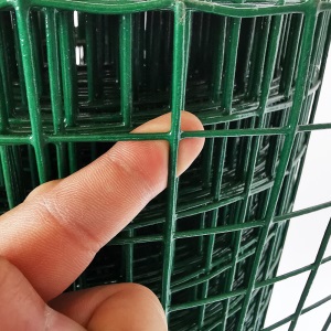 珠穆峰荷兰网护栏网家用养鸡养殖网栅栏隔离网防护网钢丝网铁网铁丝网围栏网护栏网绿色硬塑层防锈家用铁丝网