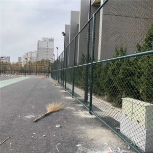 厂家定制球场围网学校操场围网  网球场围网绿色五人制足球场围网