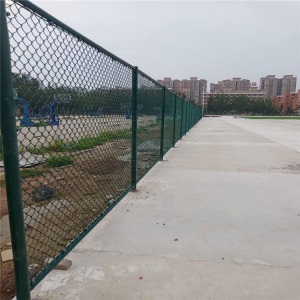 厂家定制球场围网学校操场围网  网球场围网绿色五人制足球场围网