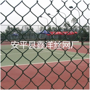 球场围网定制体育场围网护栏网学校足球场浸塑铁丝勾花网球场围网