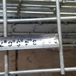 铁丝网围栏建筑网钢丝网镀锌网片加厚加粗网格小孔狗笼子组装底网 8*8厘米方孔4.0毫米粗