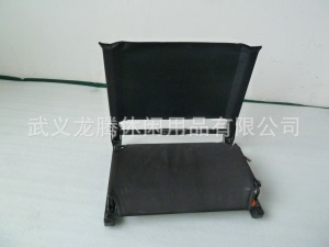 厂家热销供应可折叠便携座椅看台椅运动户外体育场钢架看台椅拉绳