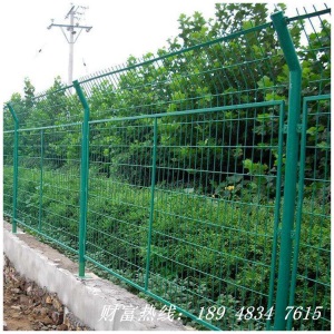 高速公路围栏隔离栅厂家 公路防护框架护栏网围网 高速护栏网片