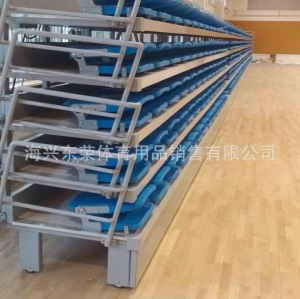 公司主营 体育馆伸缩看台手动 电动伸缩看台  看台座椅厂家经营
