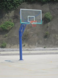 深圳篮球架用品 220管固定式篮球架 埋地式篮球架厂家出厂价销售