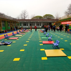 批发幼儿园悬浮地板篮球场旱冰场操场室外悬浮式塑胶拼装运动地板