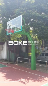 带轮子的篮球架生产厂家价格优惠 移动式篮球架 埋地式篮球架